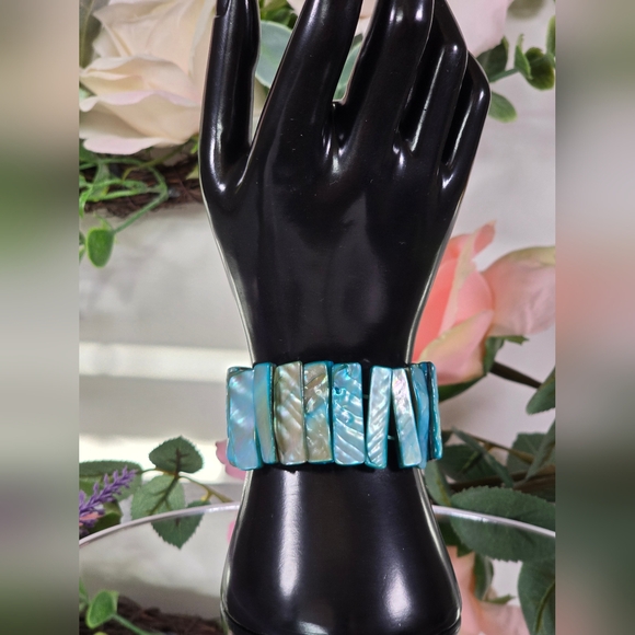 Vintage Abalone Shell Turquoise Stretch Bracelet Very Comfortable Beautiful! - Picture 5 of 6